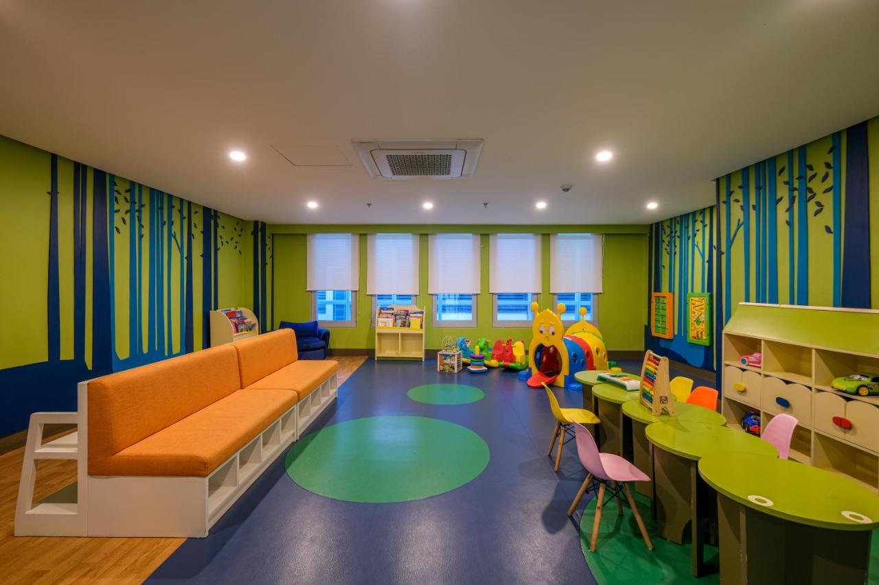 Modern 1Br In Uptown Bgc Aparthotel ตากิก ภายนอก รูปภาพ