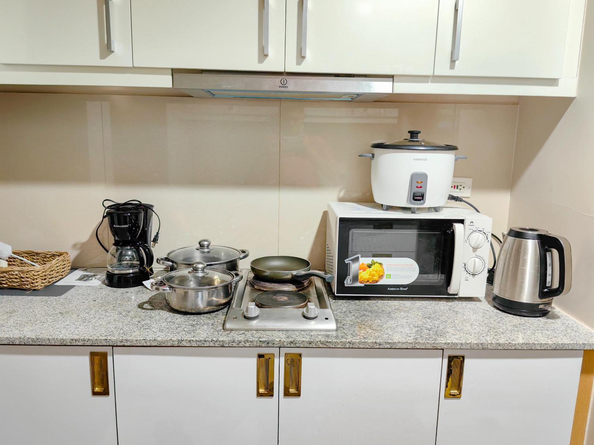 Modern 1Br In Uptown Bgc Aparthotel ตากิก ภายนอก รูปภาพ